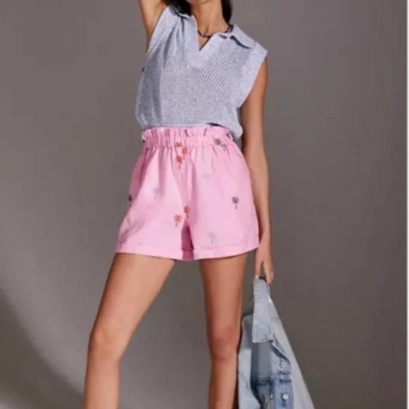FARM Rio Pants - NWT Anthropologie FARM RIO Embroidered Pink Shorts Palm Trees Linen Size M